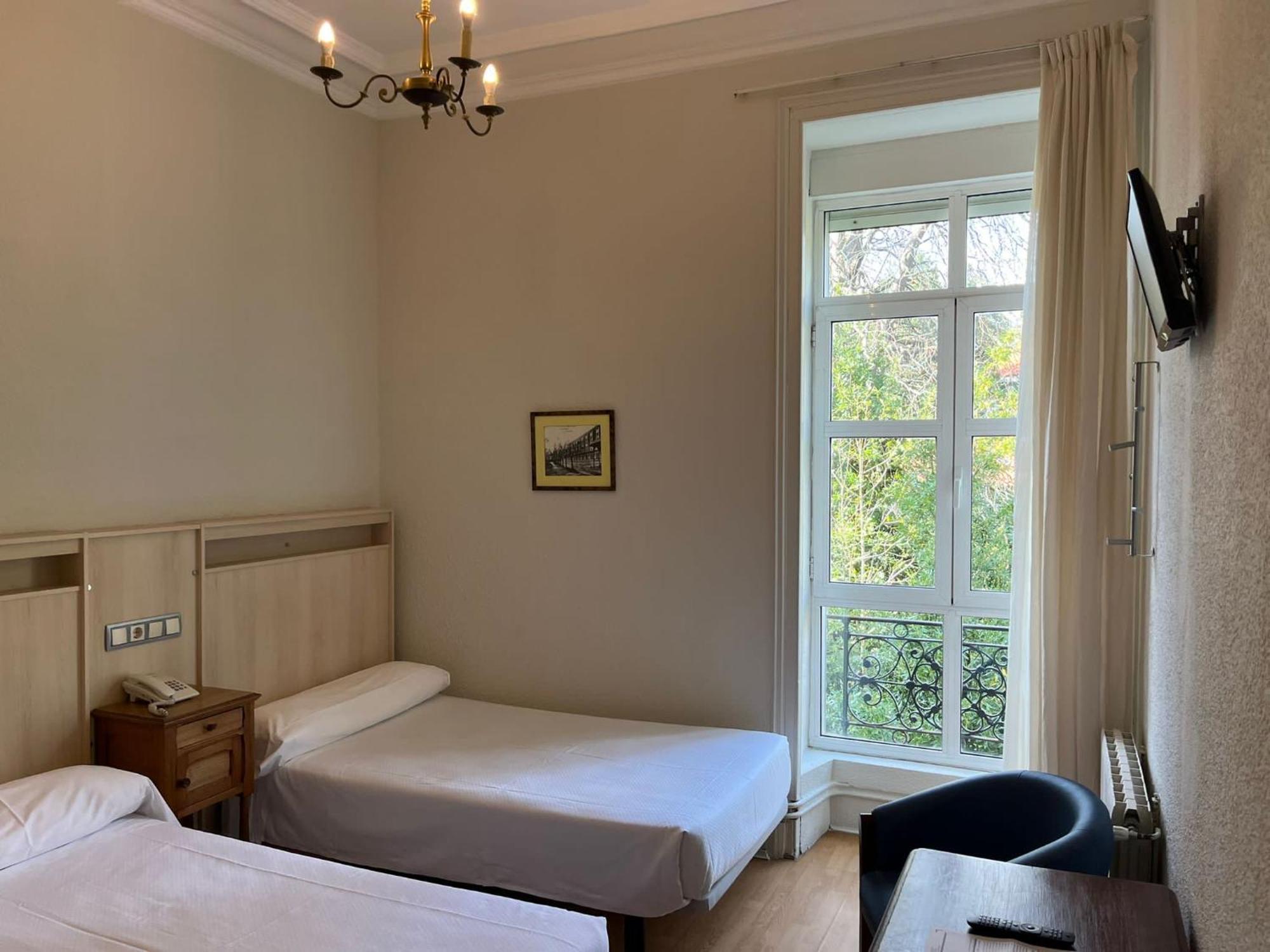 Gran Hotel Balneario De Liérganes Zewnętrze zdjęcie